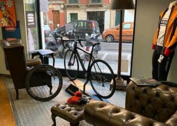 Cagliari, chiude dopo oltre 70 anni la storica Runner: “Finisce un pezzo della nostra vita”