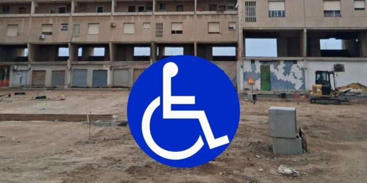 Cagliari, anziani e disabili bloccati in casa, ascensore di Area fuori uso da 5 mesi per 24 famiglie