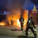 Caos a Uta, va in fiamme il furgone dei fuochi d’artificio proprio durante la festa patronale del paese