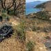 Villasimius, Punta Molentis scambiata per discarica: rotoli di guaina bituminosa abbandonati sul ciglio della strada